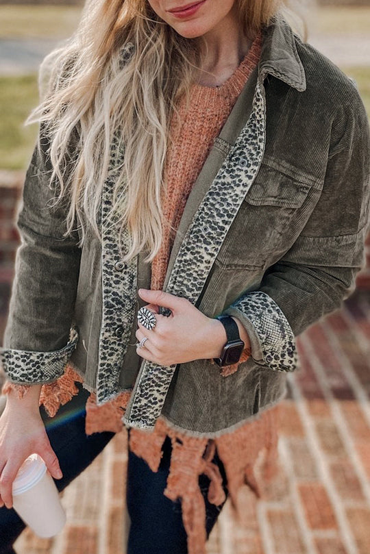 EB | Samtjacke mit Tierdruck Details Stilvoll und Einzigartig Ideal für Den Alltag