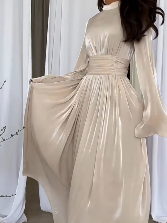 EB | Stylisches Maxikleid mit Bindegürtel