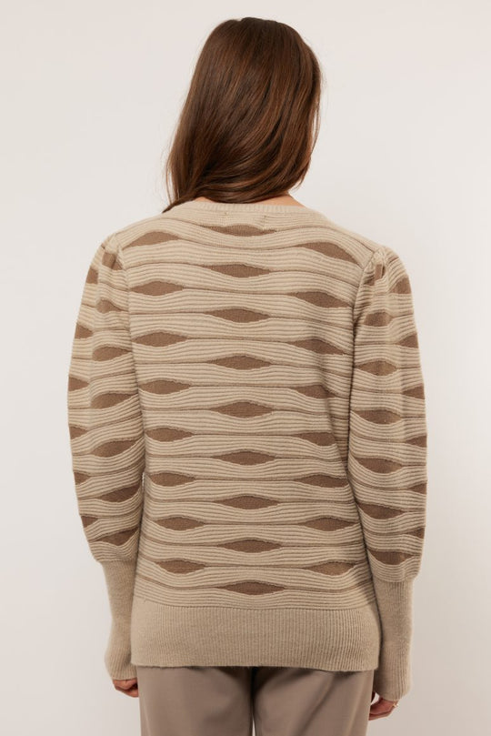 EB | Pullover mit Gewellter Struktur Weich und Elegant Perfekt für Den Alltag