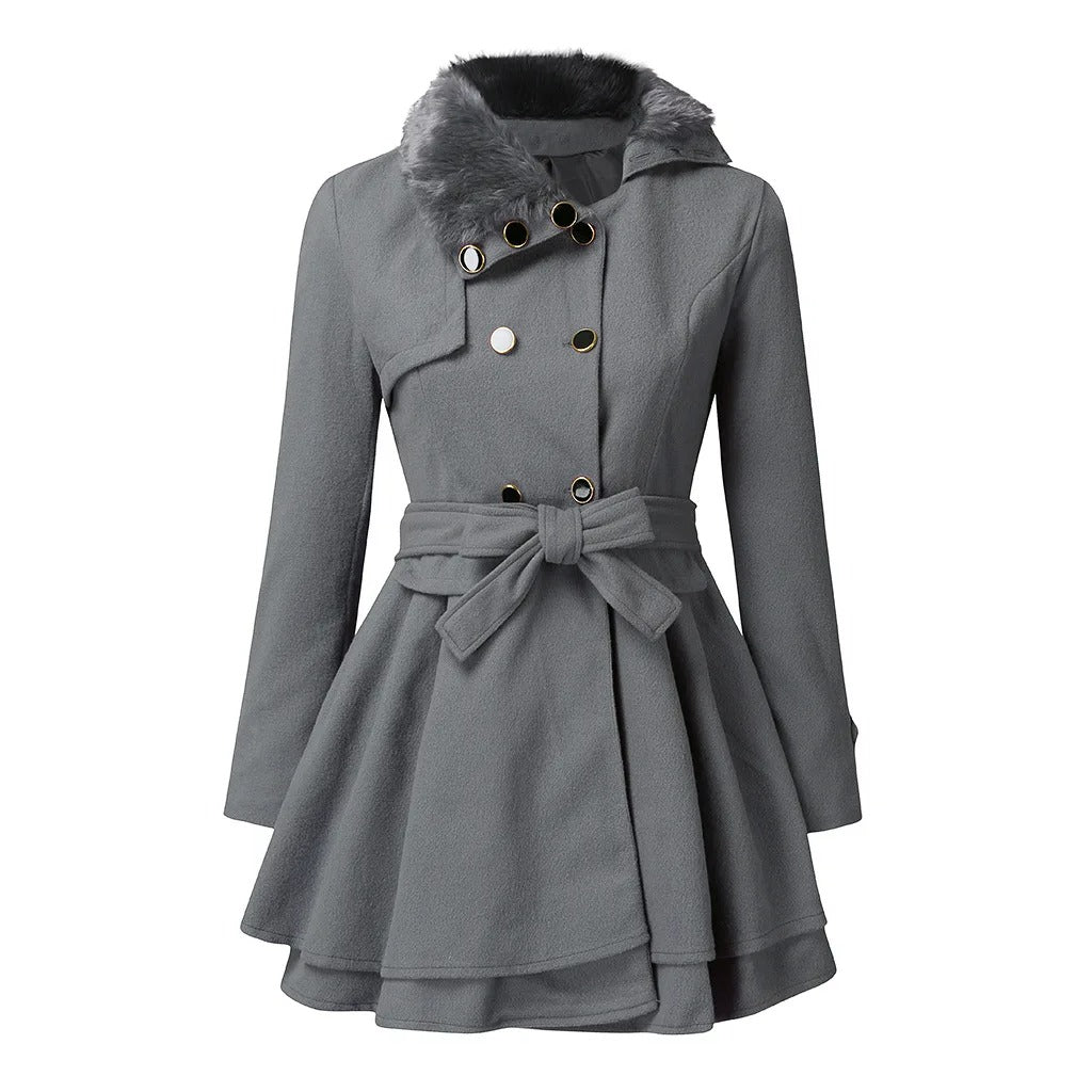 EB | Eleganter Damen-Trenchcoat mit weichen veganen Pelz-Akzenten