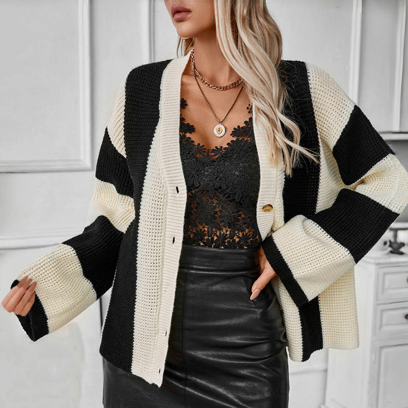 EB | Gestreifter Strick Strickjacke