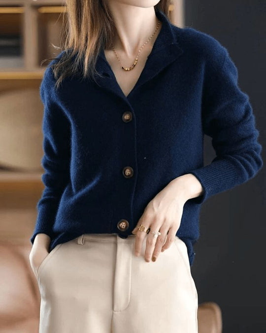 EB | Gestrickte Strickjacke