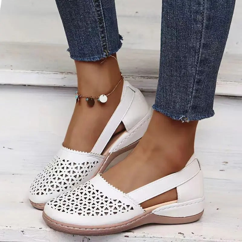 Smarte Slipper mit niedriger Ferse EB