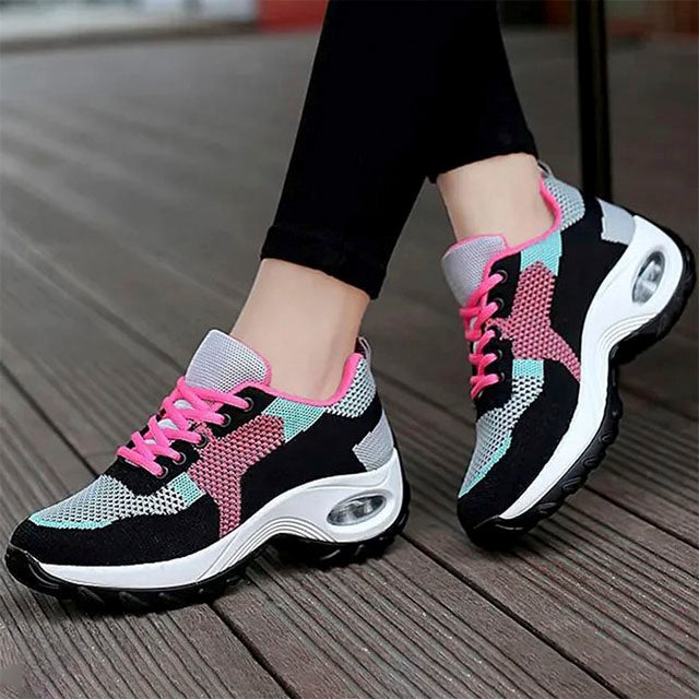 Atmungsaktive Farbblock-Sneaker EB