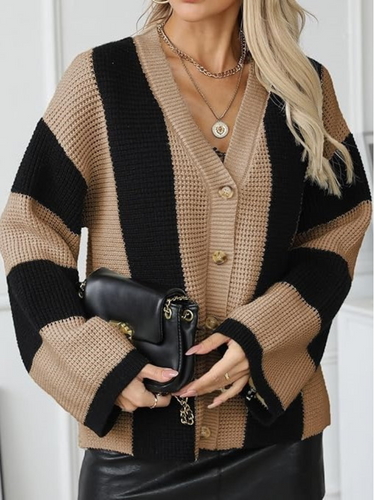 EB | Gestreifter Oversized-Strickcardigan