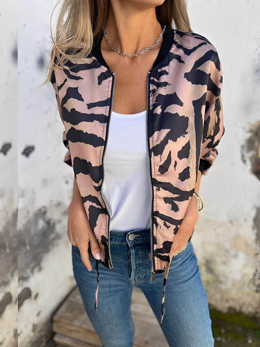 EB | Moderne Damenjacke mit Reißverschluss