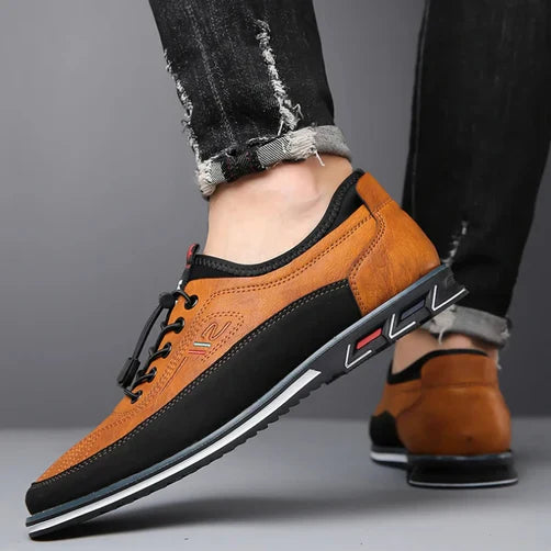 Klassischer modischer Oxford-Schuh EB