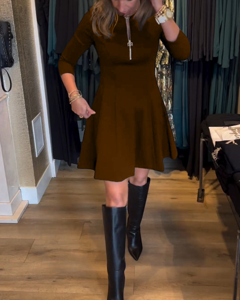 EB | Kleid mit Einfarbigem Reißverschluss
