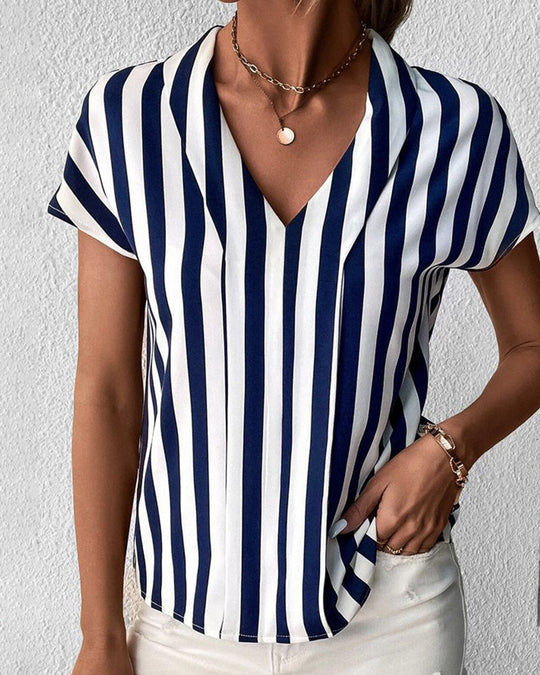 EB | Sommerbluse In Einem Gestreiften Look