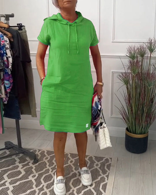 EB | Kurzärmliges Freizeitkleid mit Kapuze