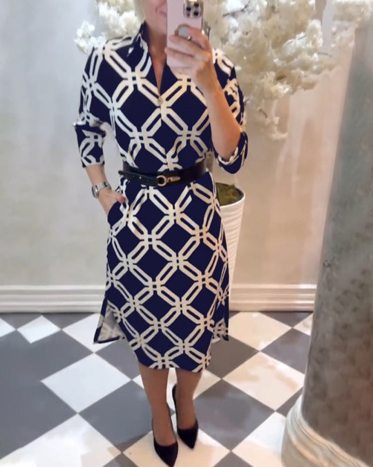 EB | Kleid mit Geometrischem Print und Seitlichem Schlitz