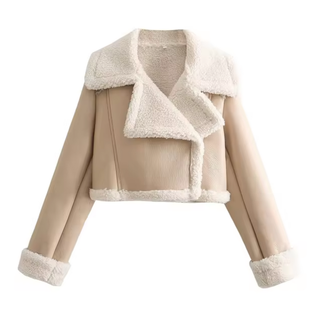 EB | Kurze Kunstlederjacke