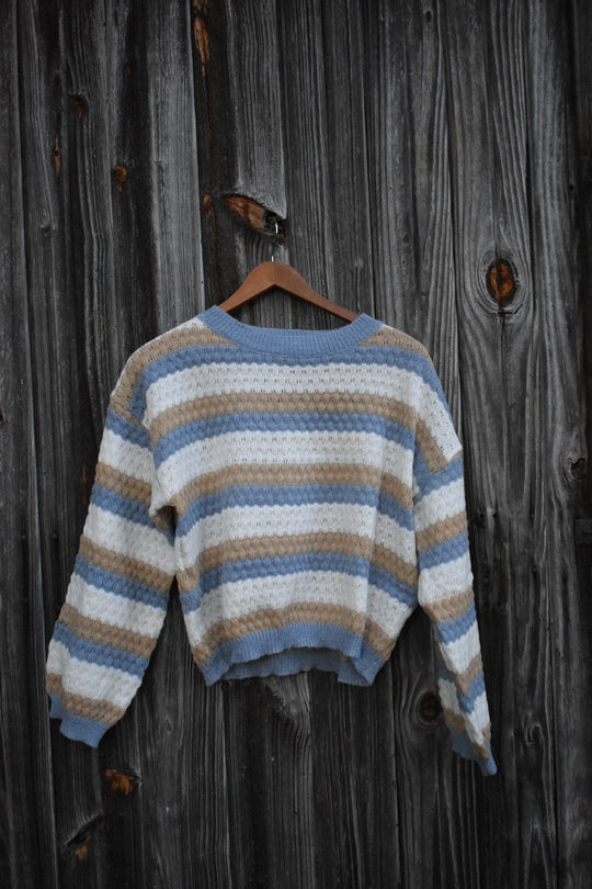 EB | Bequemer gestreifter Strickpullover ideal für den Winter