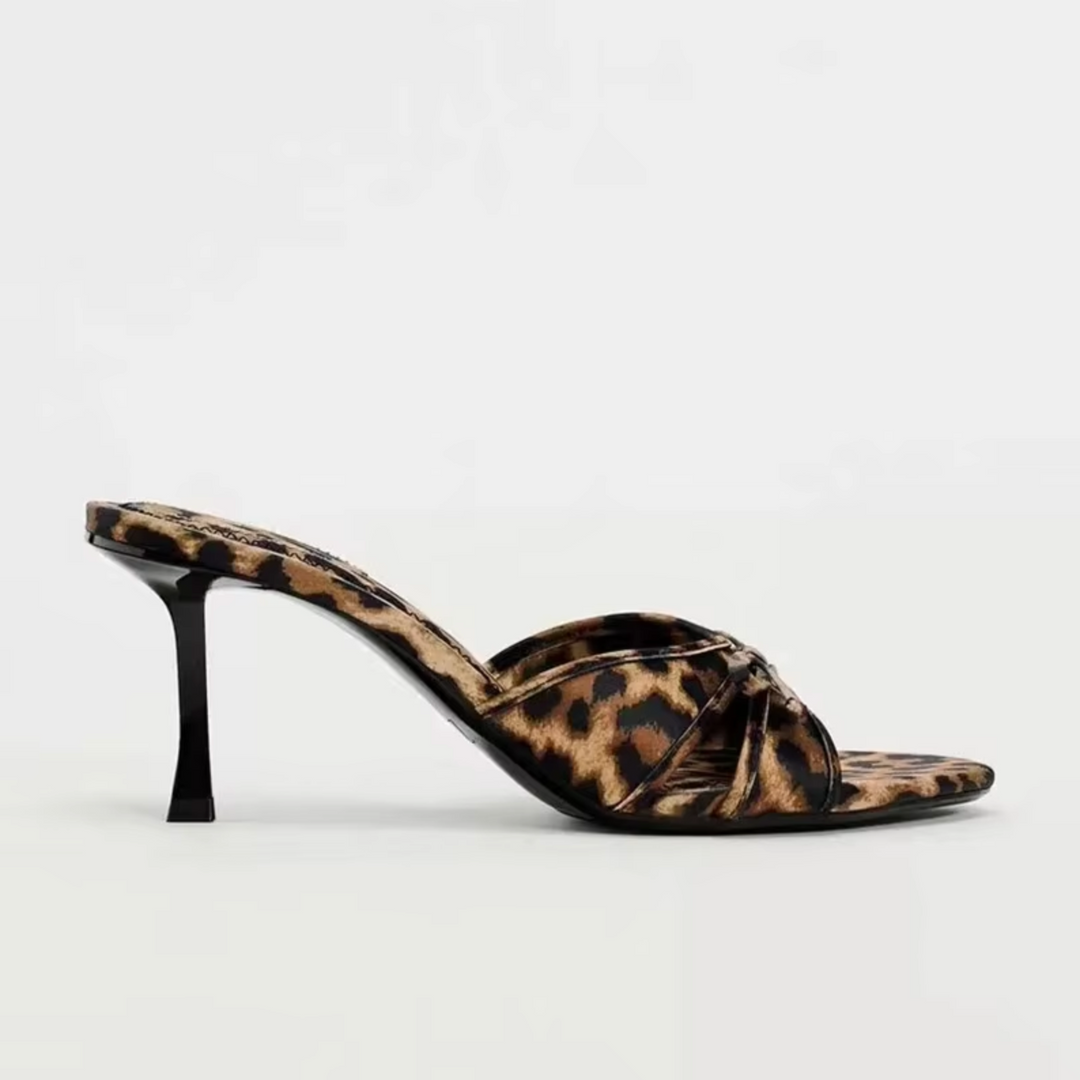 EB | High-Heeled Slippers mit Leopardenmuster