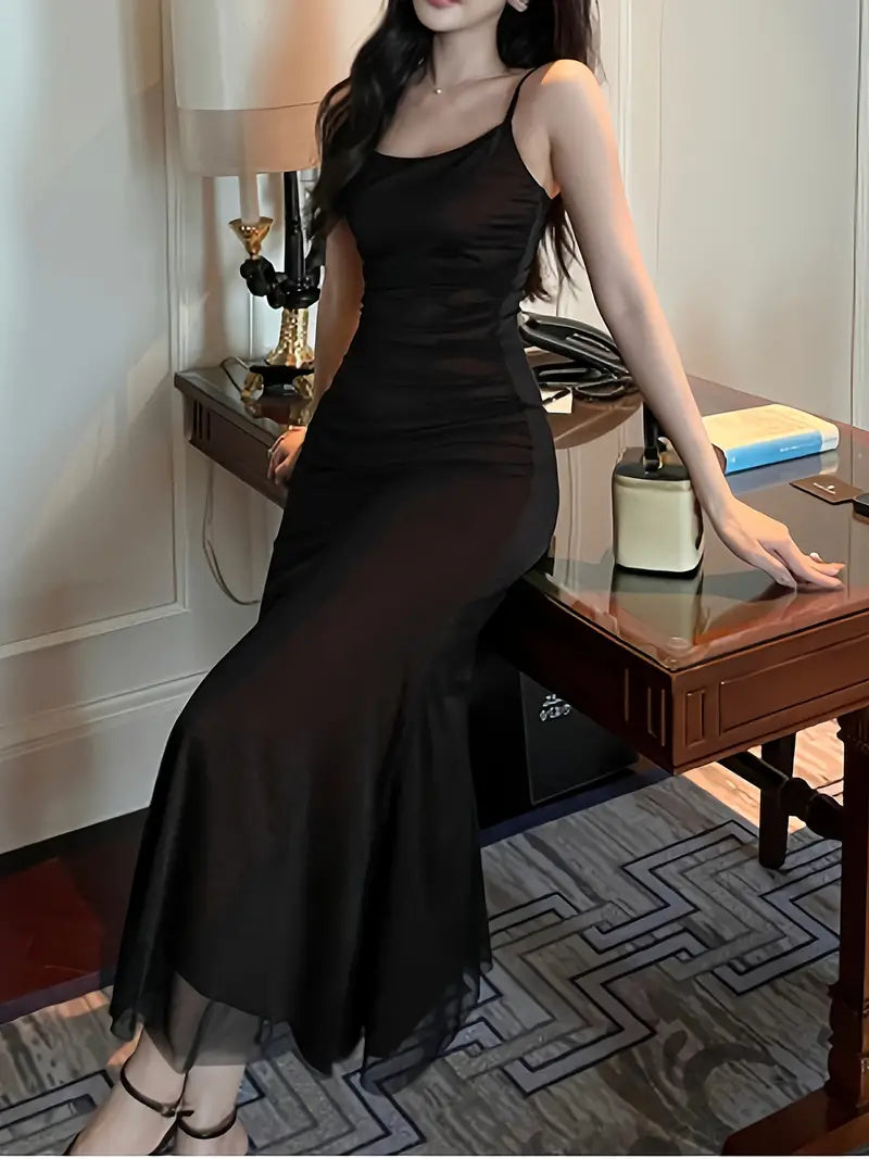 EB | Midi Kleid Glamour Stil Ohne Ärmel