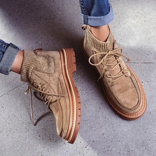 Modische Schuhe mit Unterstützungssohle EB