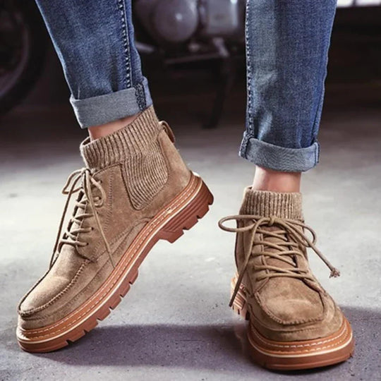 Modische Schuhe mit Unterstützungssohle EB