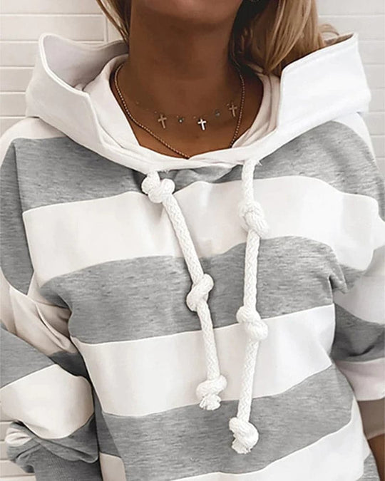 EB | Hoodie Strickdetails Lockere Passform Weiche Materialien