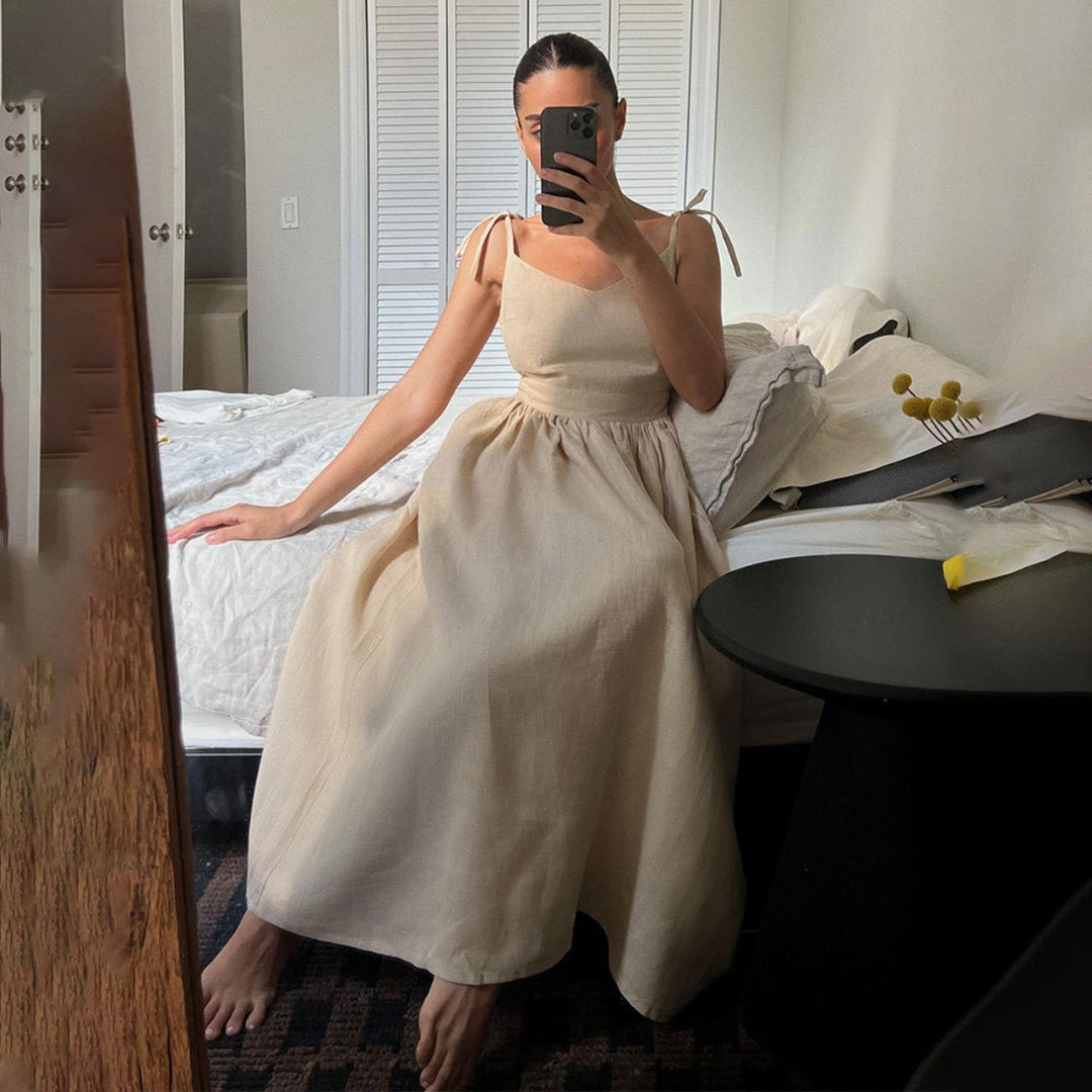 EB | Neckholder-Kleid aus Baumwolle mit Hosenträgern