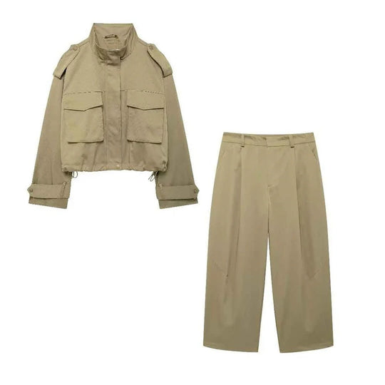 EB | Cargo-Jacke mit verstellbaren Trägern und Taschenakzenten