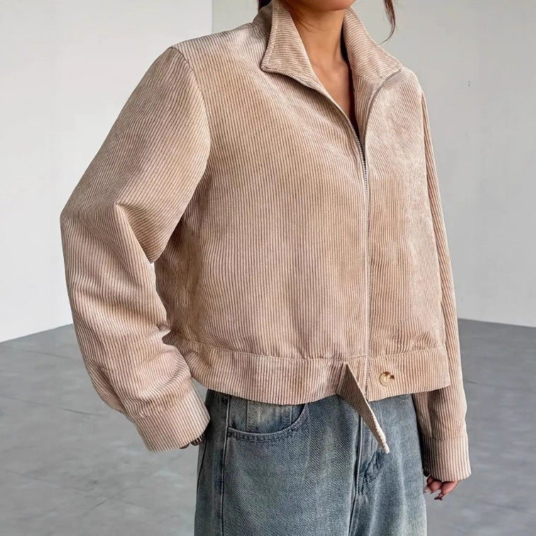 EB | Verkürzte Cordjacke mit Weitem Kragen und Reißverschluss