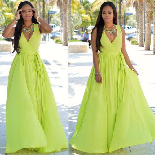 Damen Maxikleid mit tiefem V-Ausschnitt und seitlichem Schlitz EB