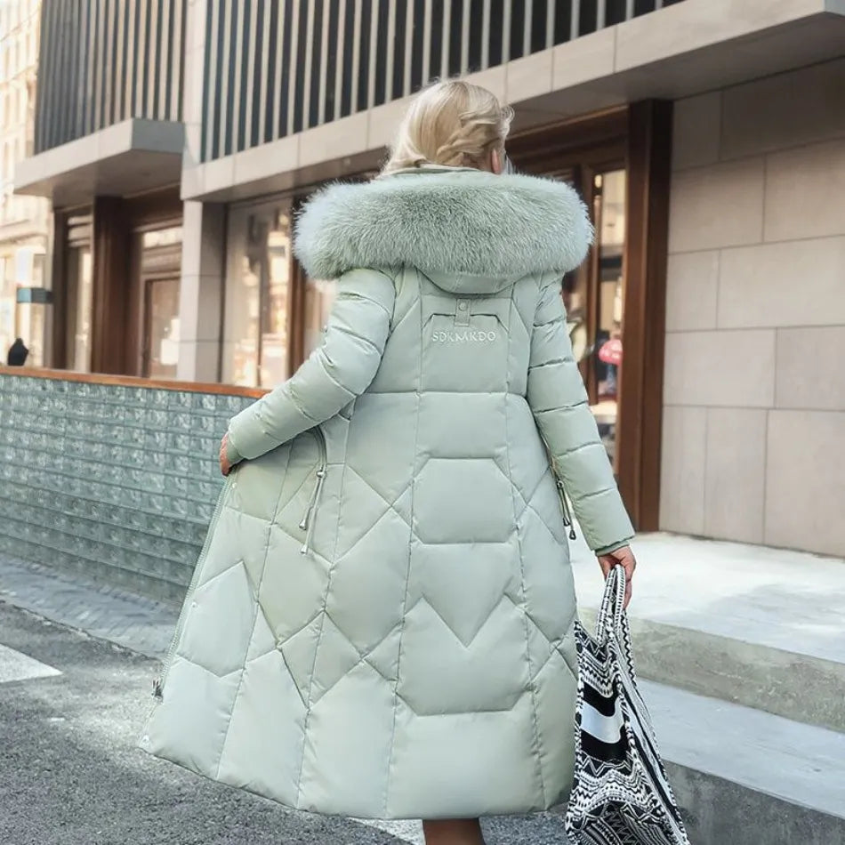 EB | Lange gesteppte Jacke mit Kapuze Isolde