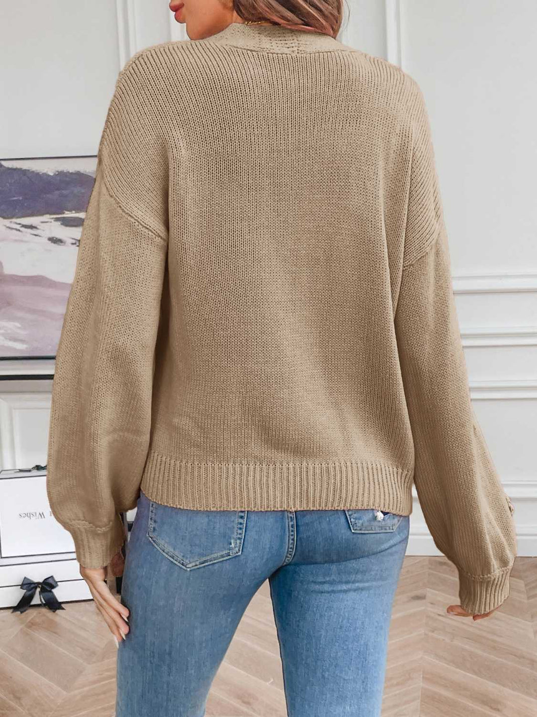 EB | Strickcardigan mit Blütendetails Offene Vorderseite Feminin und Stylisch