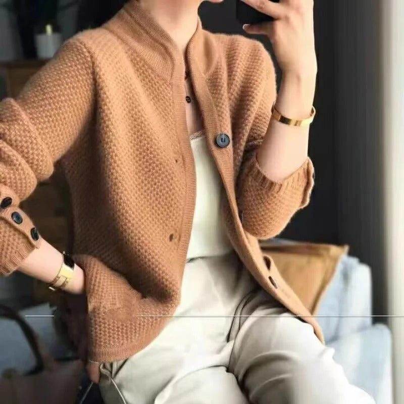 EB | Luxuriöser Klassischer Wollcardigan