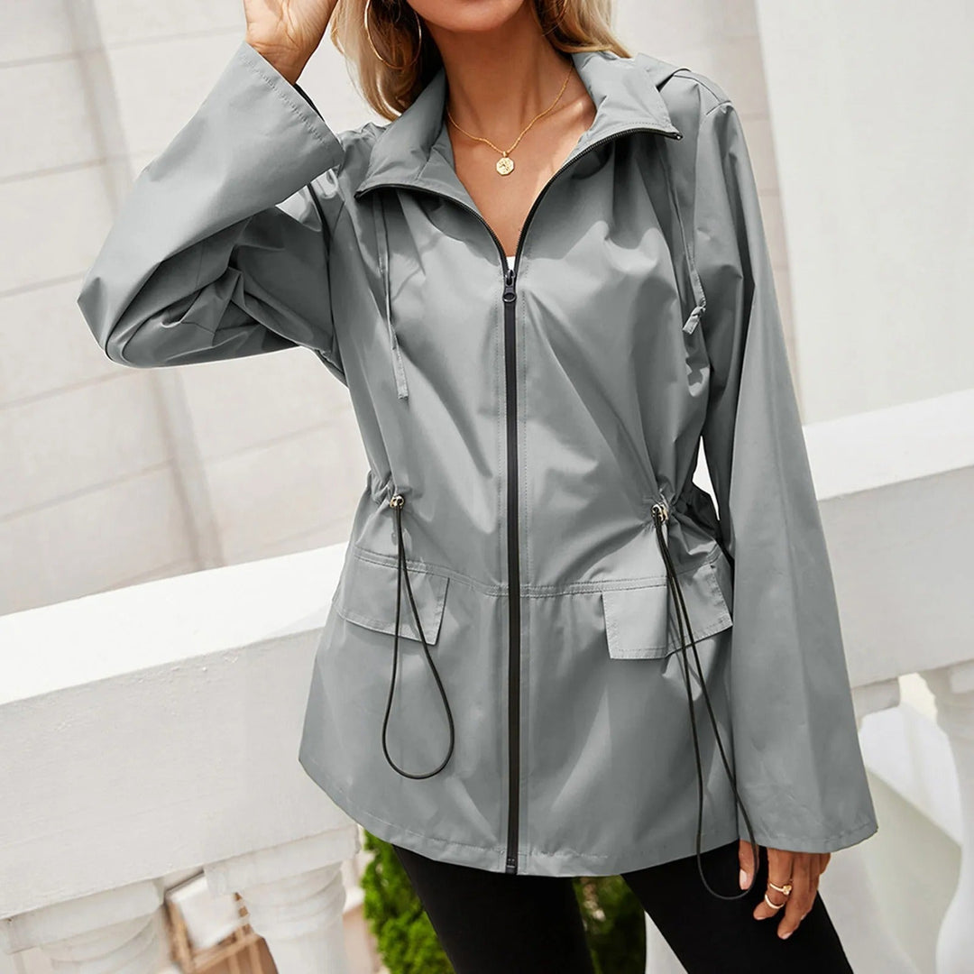 EB | Modern geschnittene wasserdichte Damenjacke