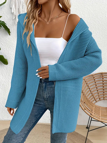 EB | Strickjacke mit Angriffsbereiter Kapuze