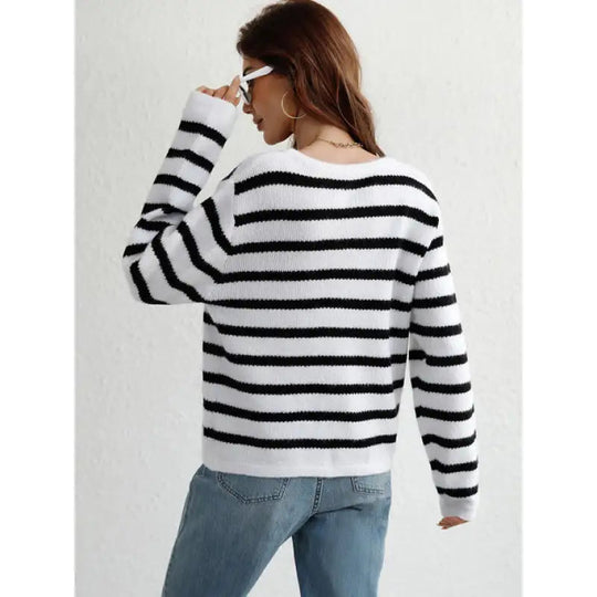 EB | Gemütlicher Grobstrickpullover mit Knopfblende und Seitentaschen