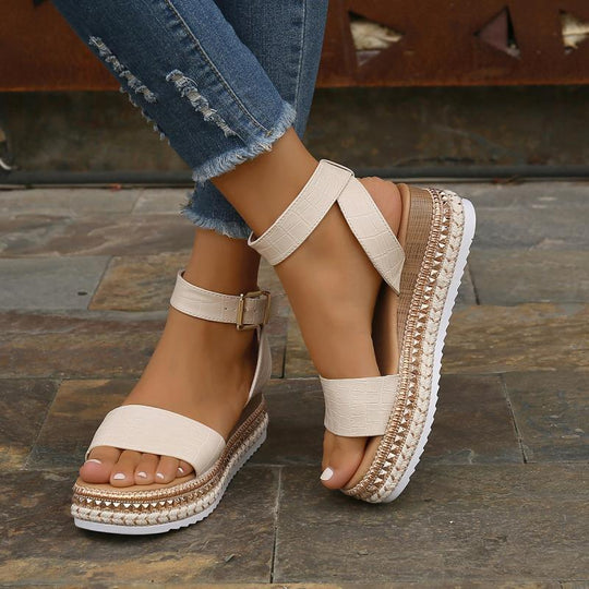EB | Sommer Sandalen mit Schnallenriemen und Plateau