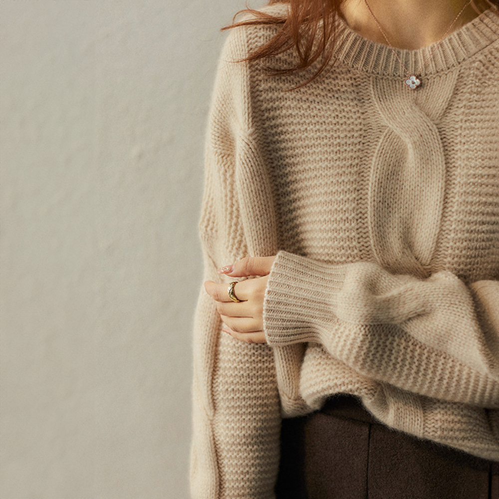 EB | Cashmere Couture Cable-Knit Pullover