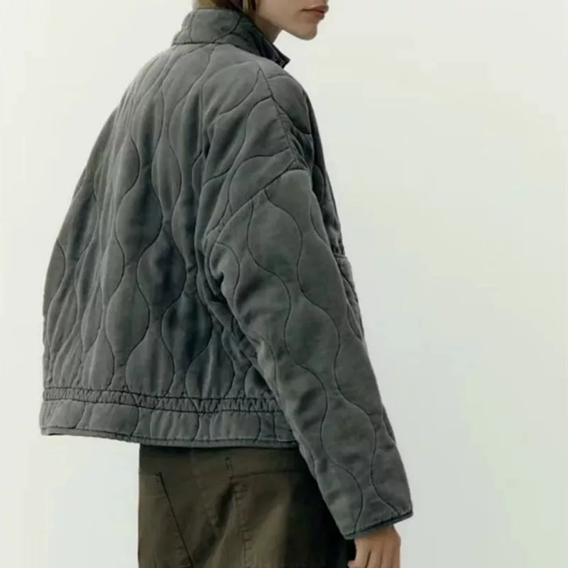 EB | Steppjacke mit klassischer Steppnaht-Detailierung