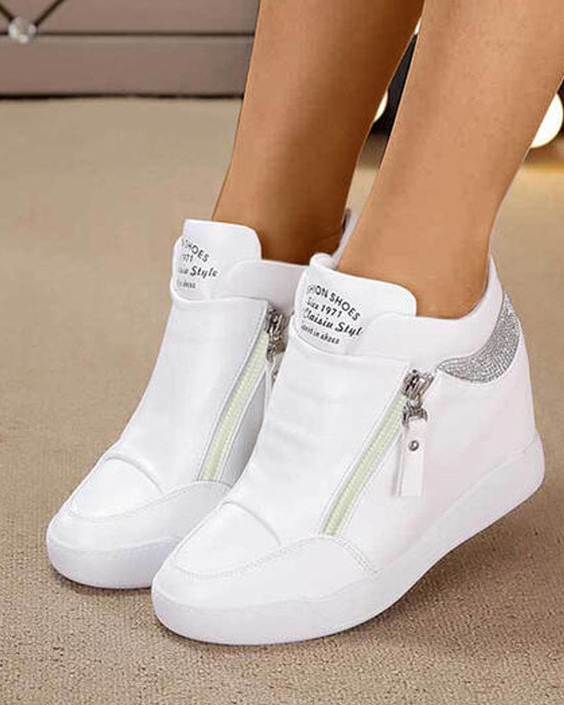EB | Sportschuhe mit Keilabsatz