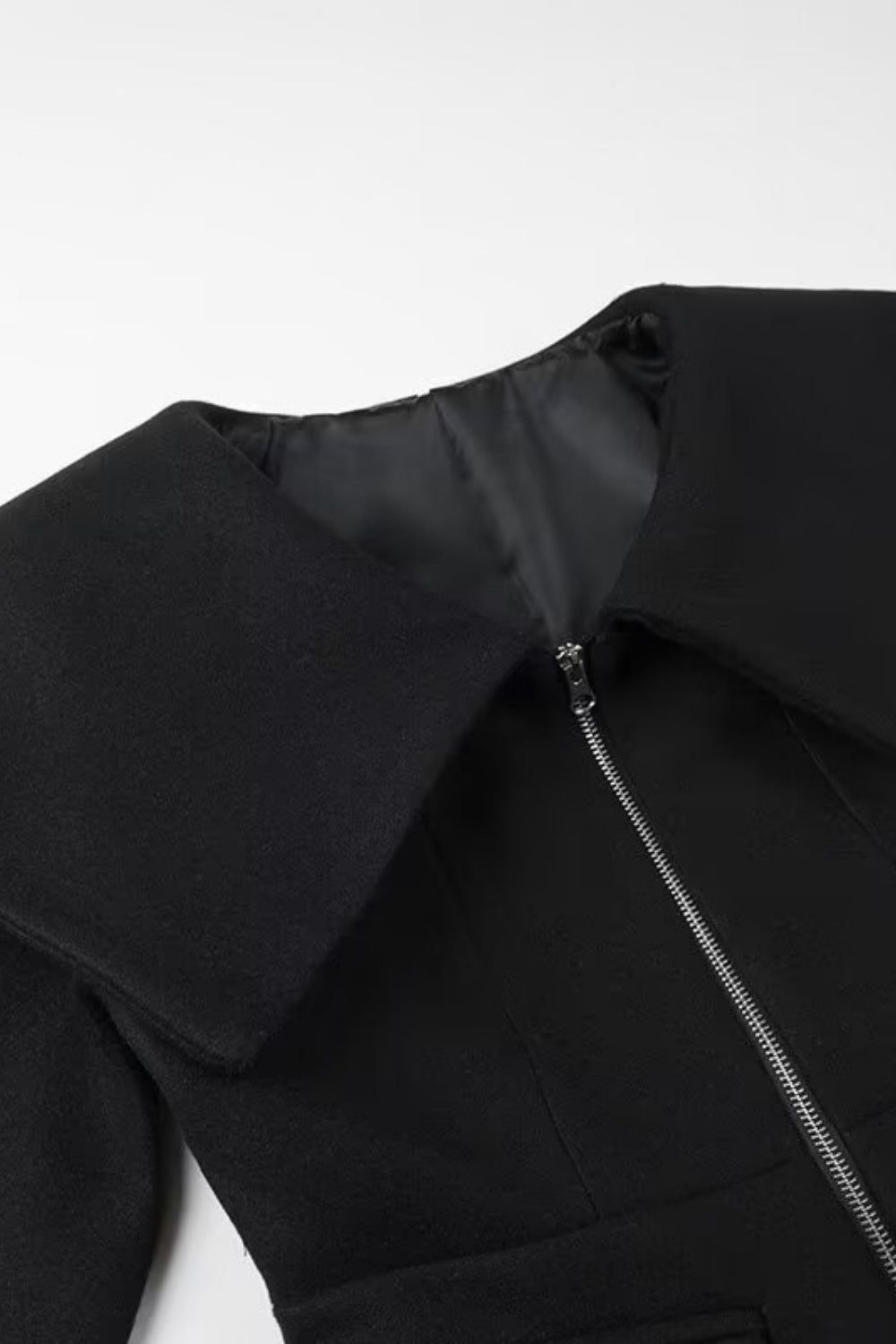 EB | Übergroße Kragenjacke