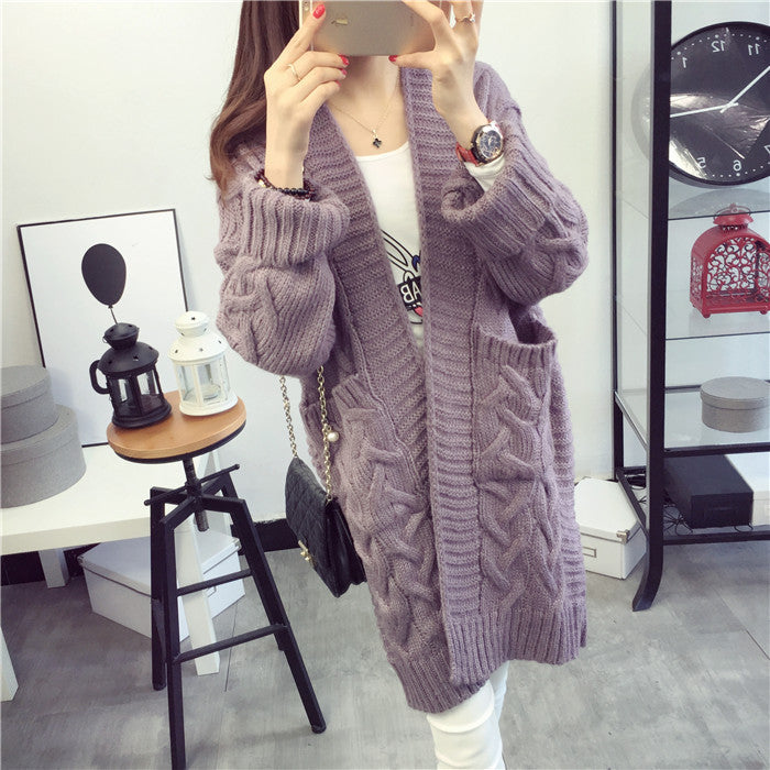 Damen Grobstrickjacke mit elegantem Zopfmuster und praktischen Taschen EB