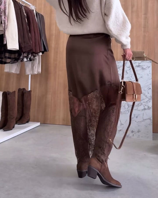 EB | Satinrock mit Spitzen Patchwork