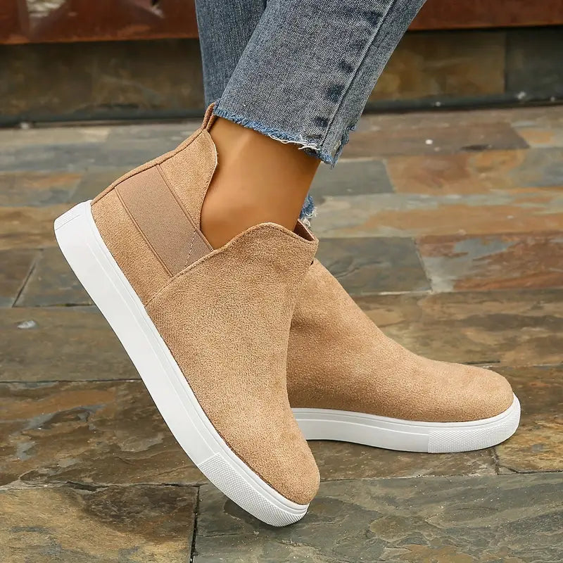 EB | Robuste Damenstiefel