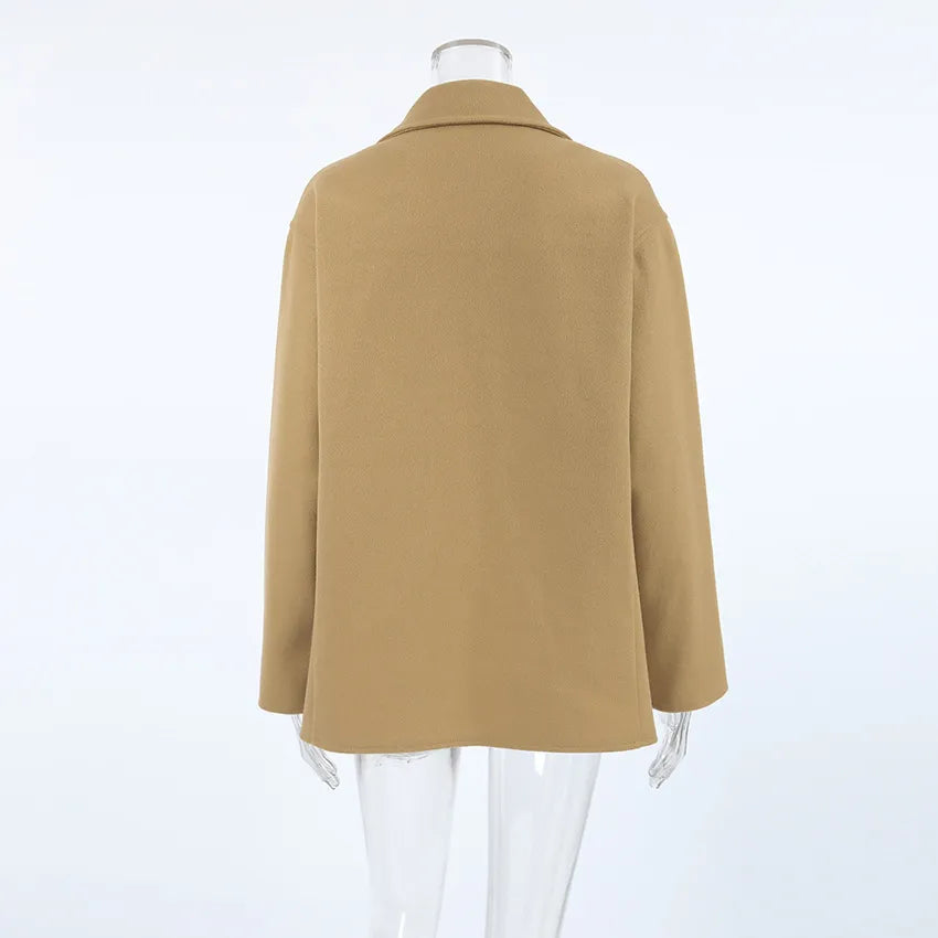 EB | elegante braune Wolljacke mit doppelter Knopfreihe, halblang