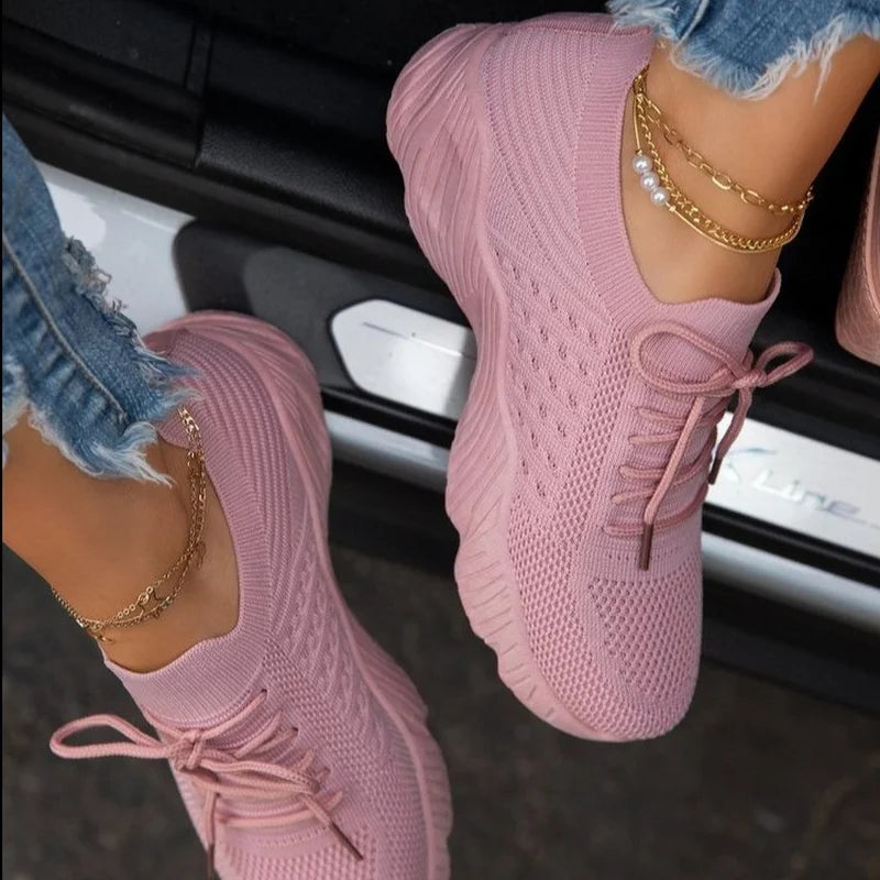 Sandfarbene Elegante Sneakers EB