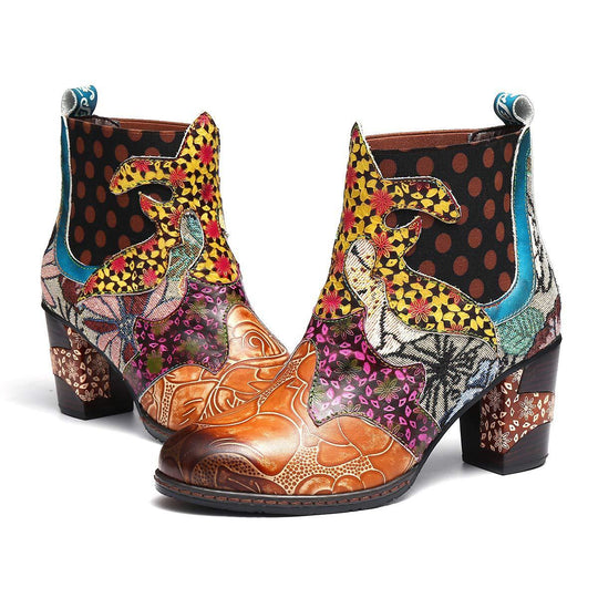 Lederstiefel für Damen mit einzigartigen Details EB