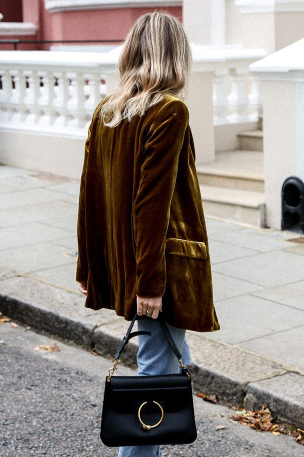 EB | Blazer aus Samt im Streetstyle