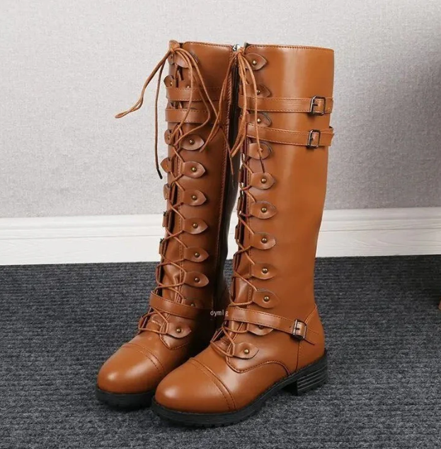 EB | Retro-Schnürstiefel mit Schnalle