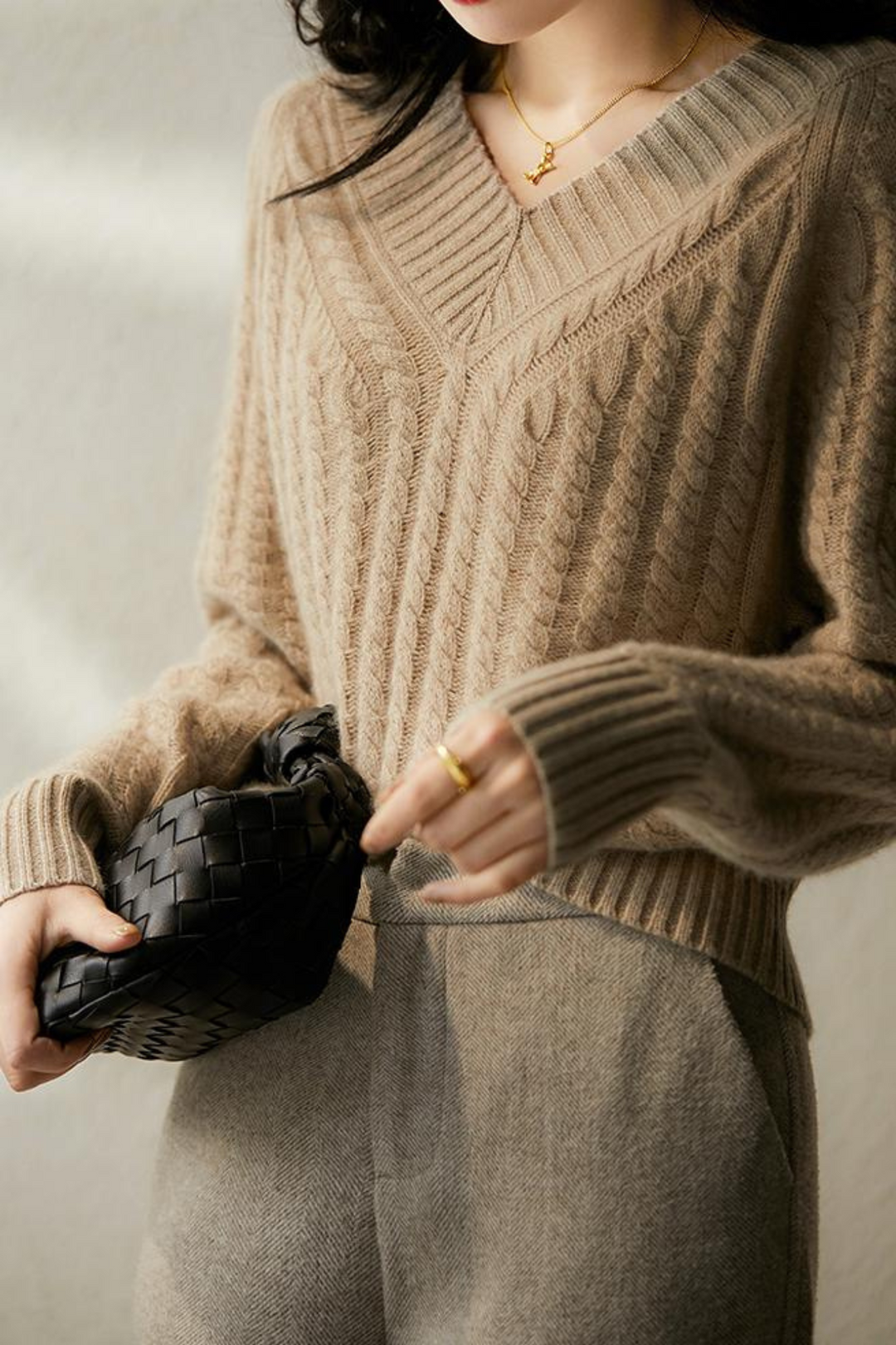 EB | Pullover aus Strick mit V-Ausschnitt für Damen