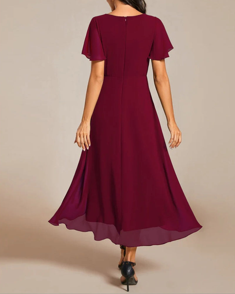 EB | Kleid mit V-Ausschnitt und Rüschenärmeln