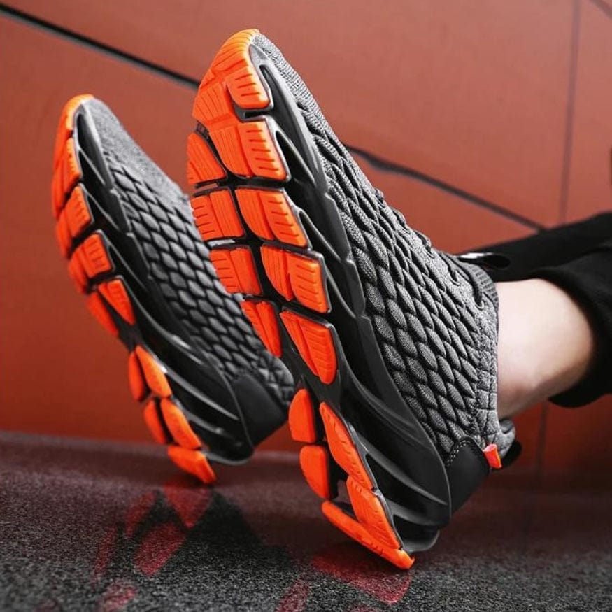 EB | Hardwell Flexstride Sneaker
