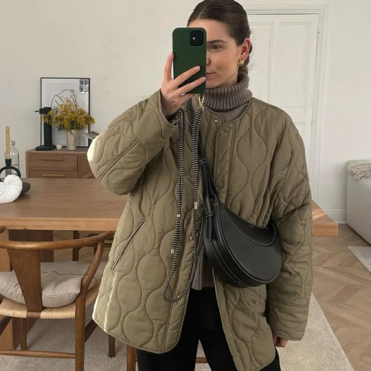EB | Bequemes Rundhals gepolstertes Jacket mit Knöpfen Ideal für Herbst/Winter
