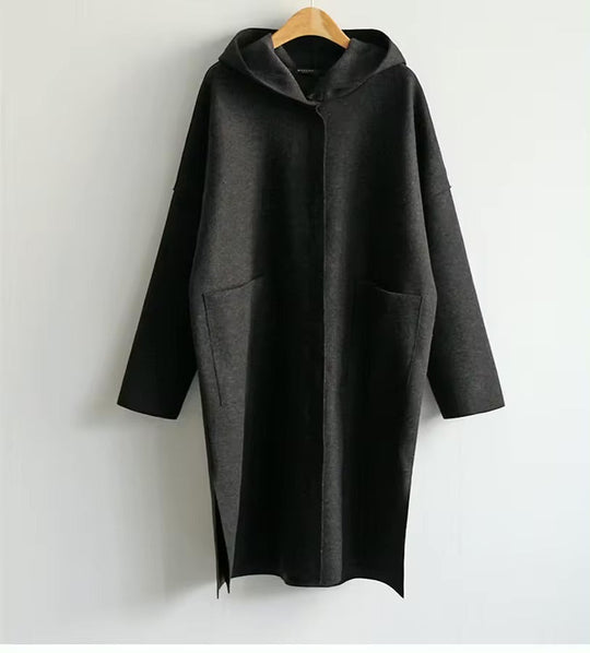 EB | Lange Jacke mit Kapuze und Offenem Design